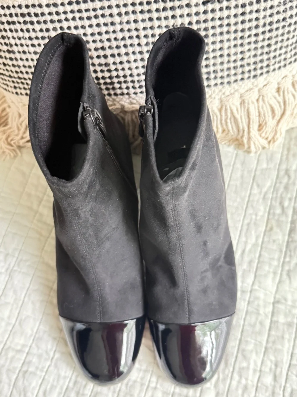 New Linea Paolo Stella Cap Toe Bootie Black Women's Size 8